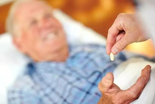 老人服降压药为什么要从小剂量开始