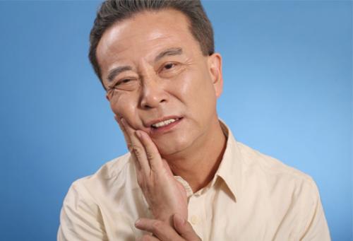 老年人常见的口腔预防保健措施是什么