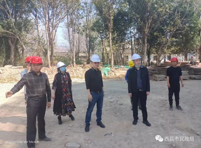 四川省民政厅领导到西昌市农村中心敬老院调研社会养老及项目建设