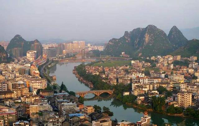 广西一长寿之乡，环境优美，物价偏低，是养老的好城市