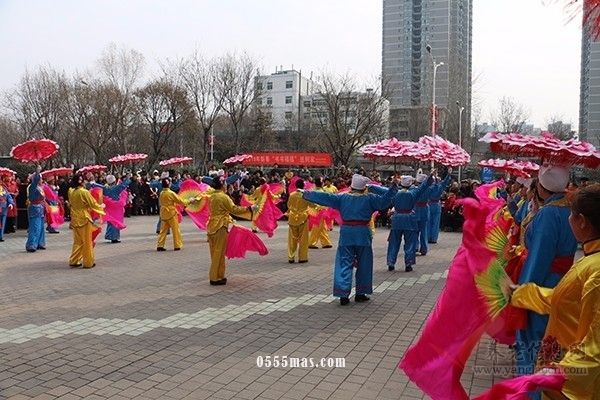 西安市未央区举办2019年健康快乐进社区大拜年活动