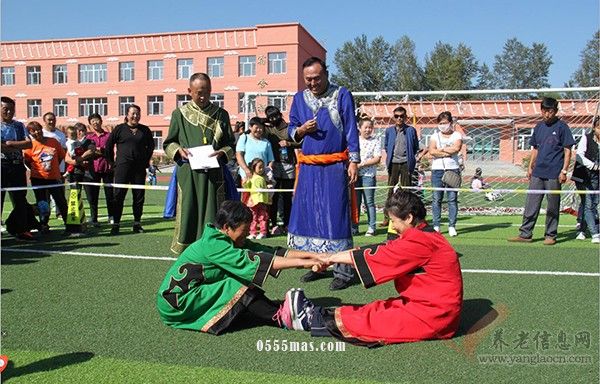 迎双节：达斡尔民族乡举行民族传统体育竞技运动会【组图】