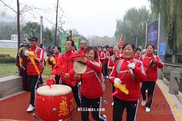 健步走进新时代 共享健康新生活——记2018年全国老年人健步走大联动西安市未央区启动仪式【组图】